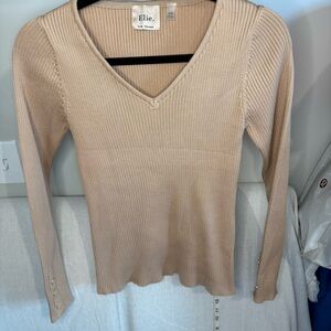 Elie Tahari Beige V-Neck ribbed Sweater size M like new “old money style”